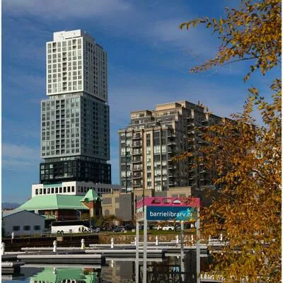 39, Mary, City Centre, Barrie
