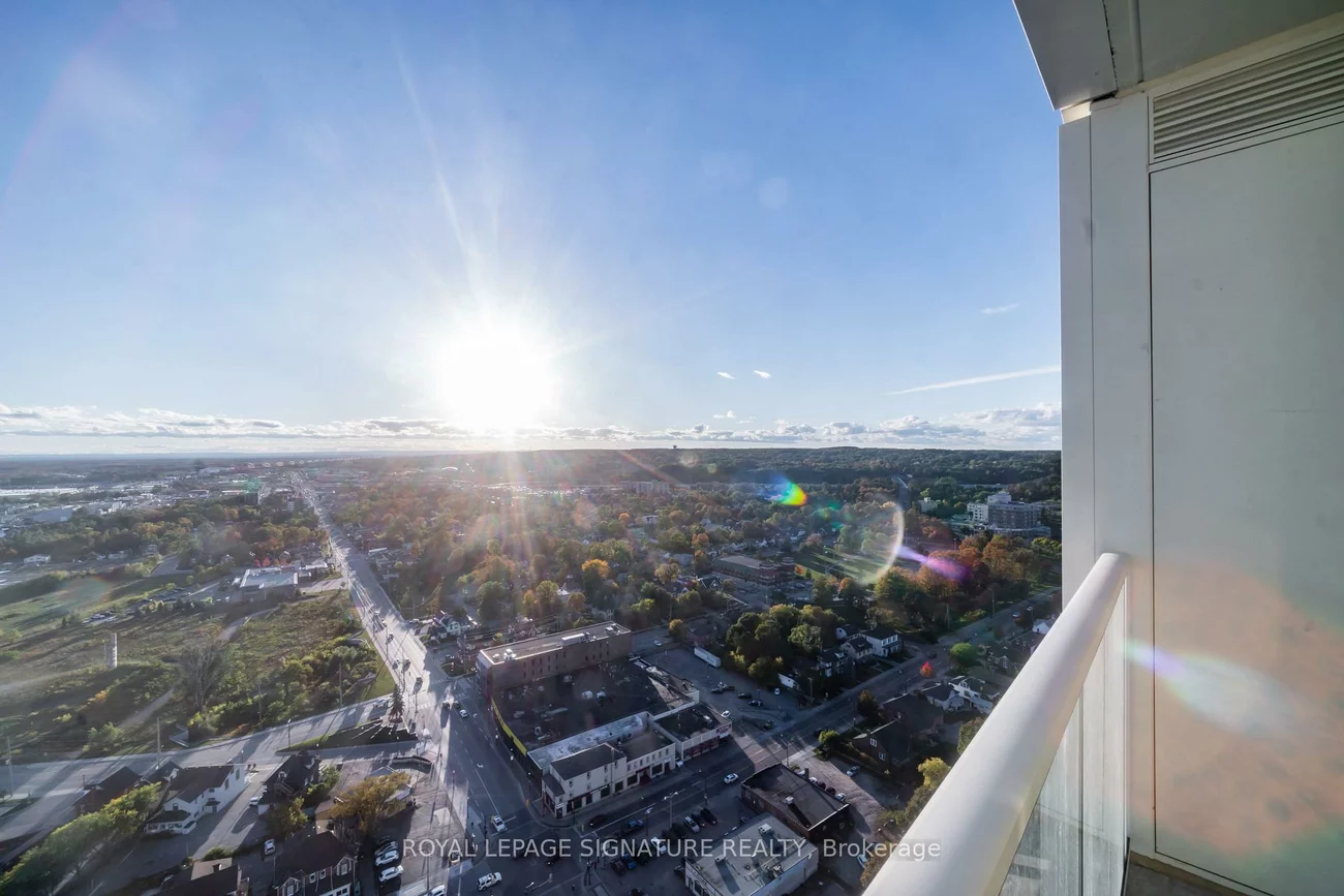 39, Mary, City Centre, Barrie