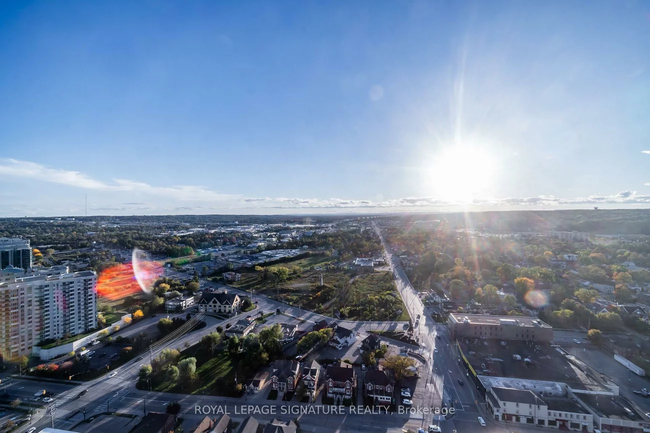 39, Mary, City Centre, Barrie