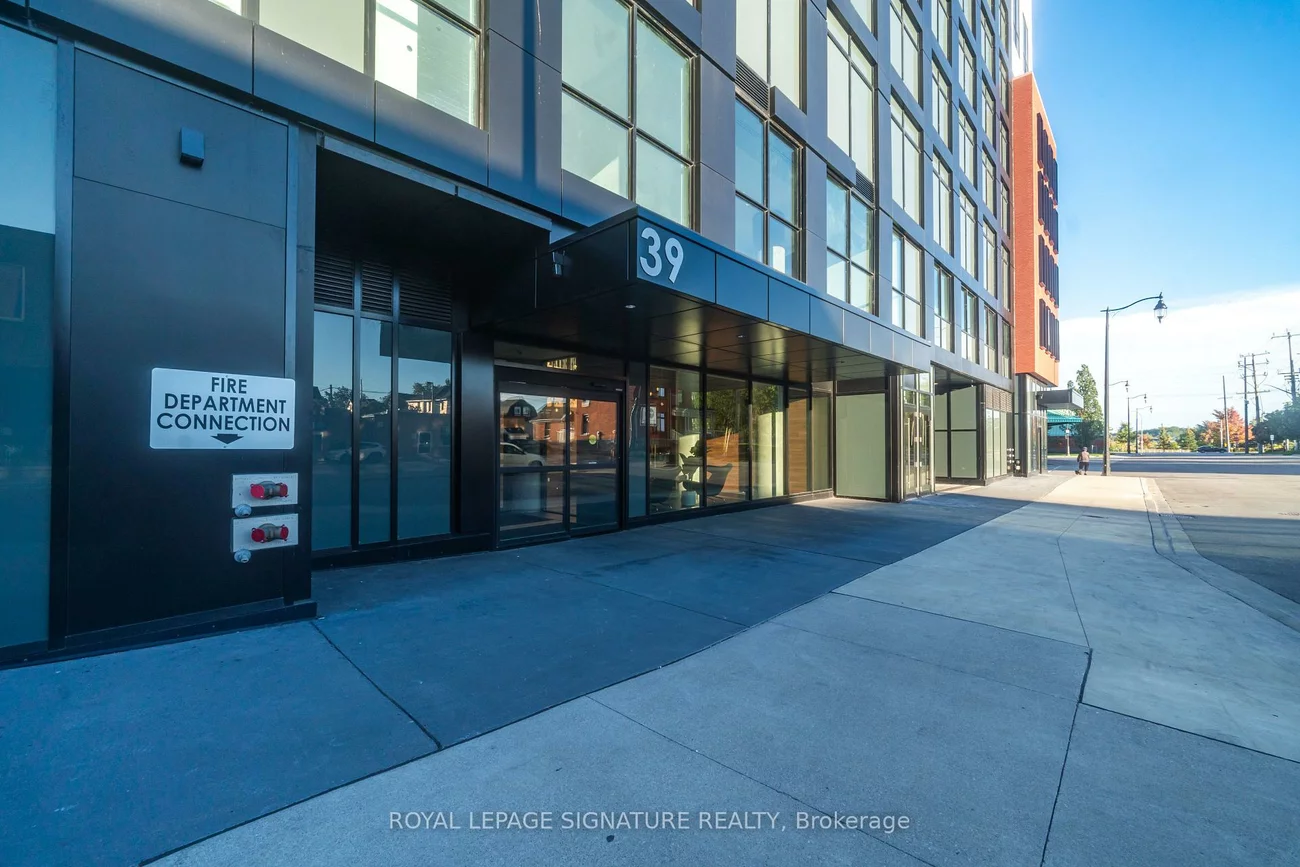 39, Mary, City Centre, Barrie