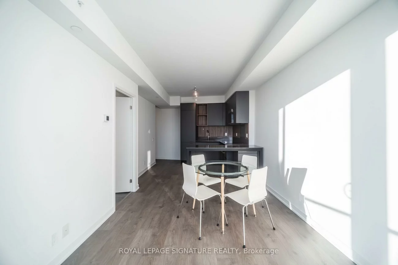 39, Mary, City Centre, Barrie