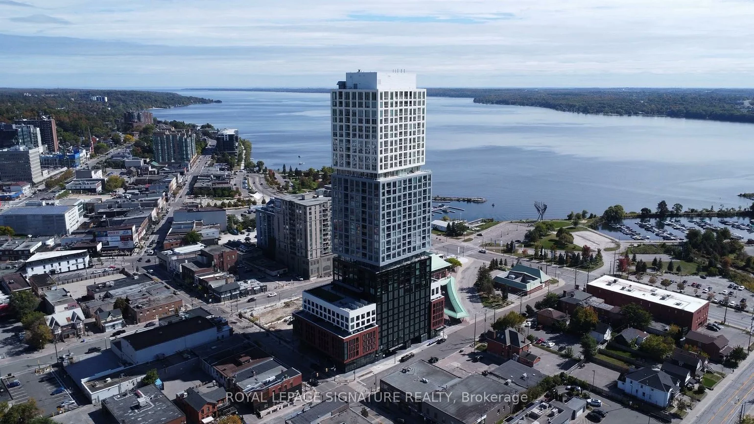 39, Mary, City Centre, Barrie