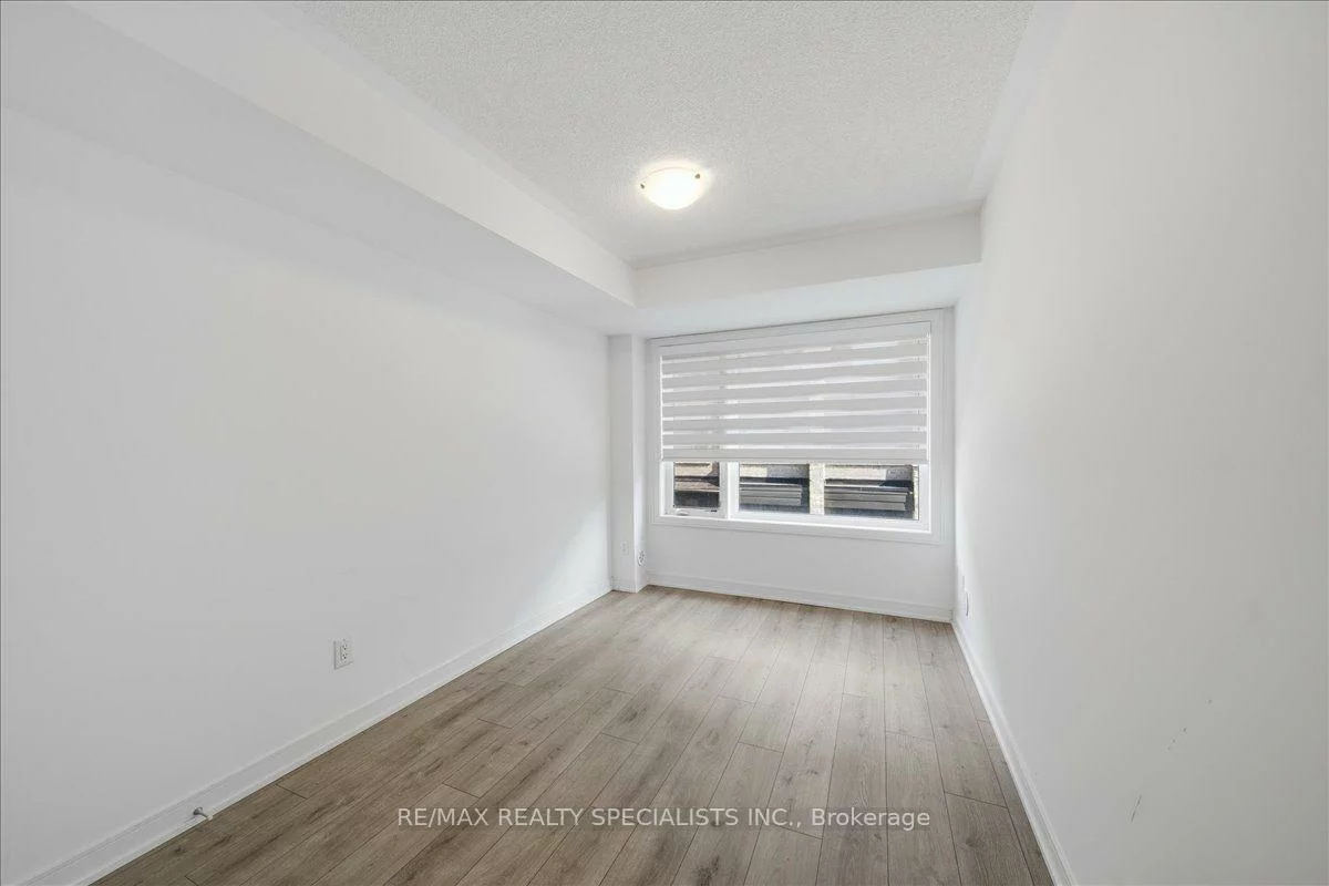 32, Magnolia, Innis-Shore, Barrie