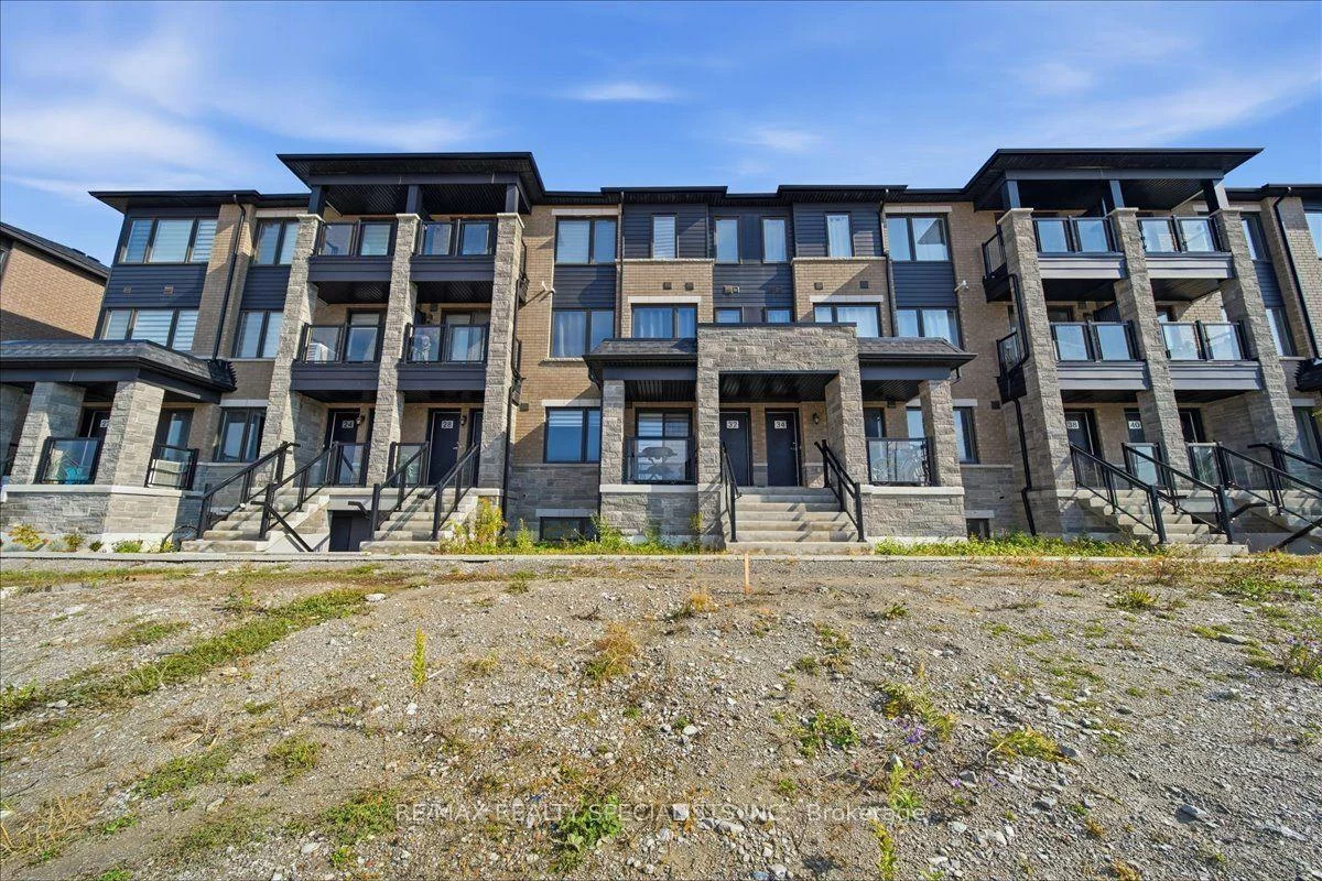 32, Magnolia, Innis-Shore, Barrie