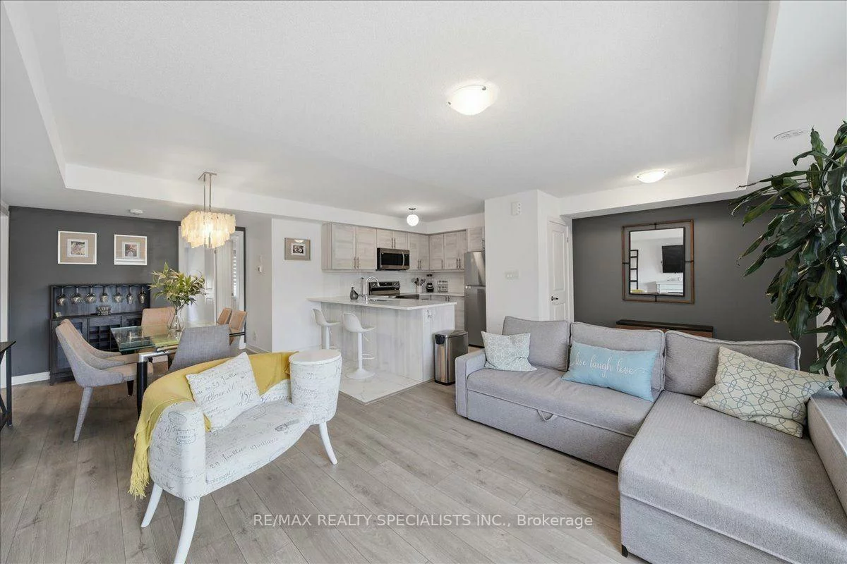 32, Magnolia, Innis-Shore, Barrie