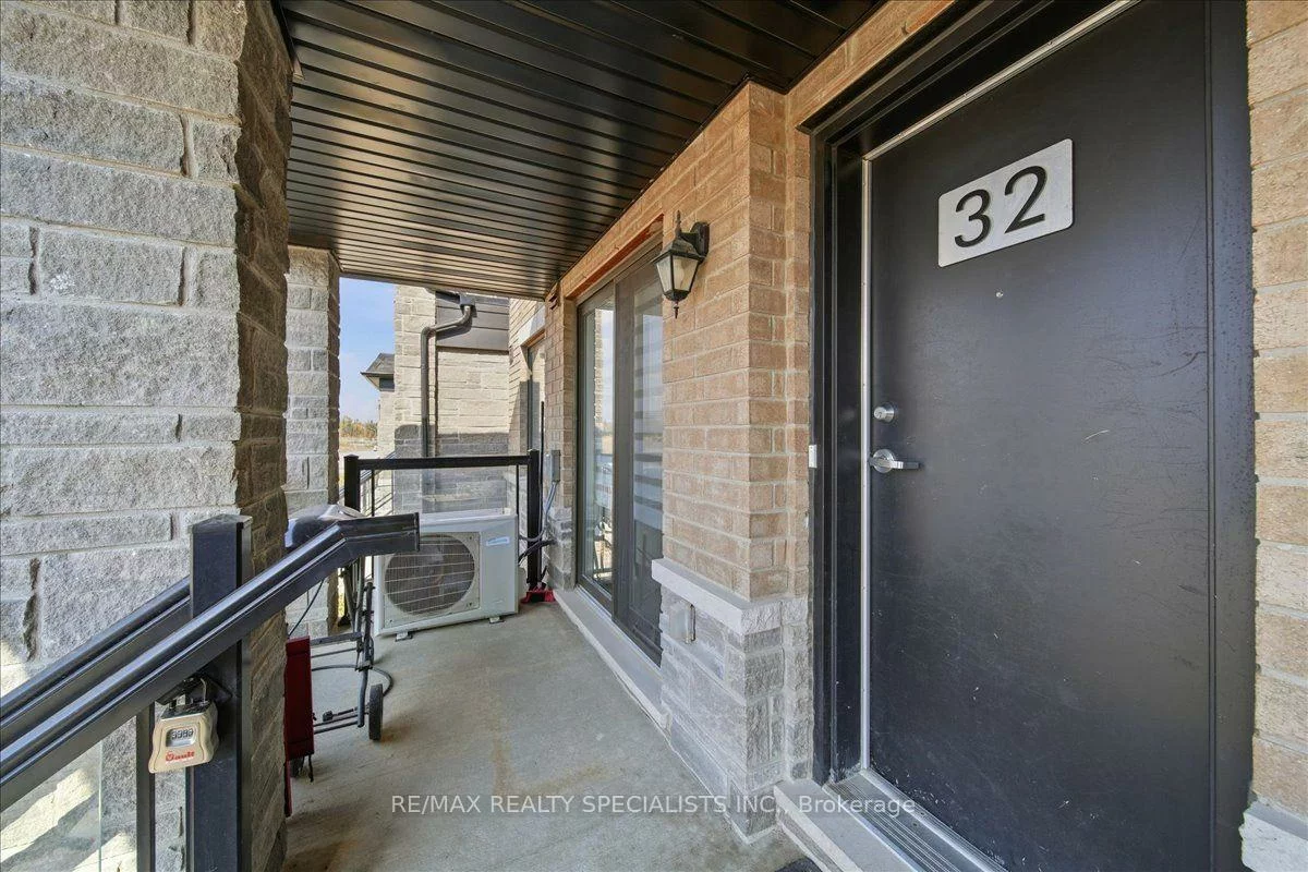 32, Magnolia, Innis-Shore, Barrie