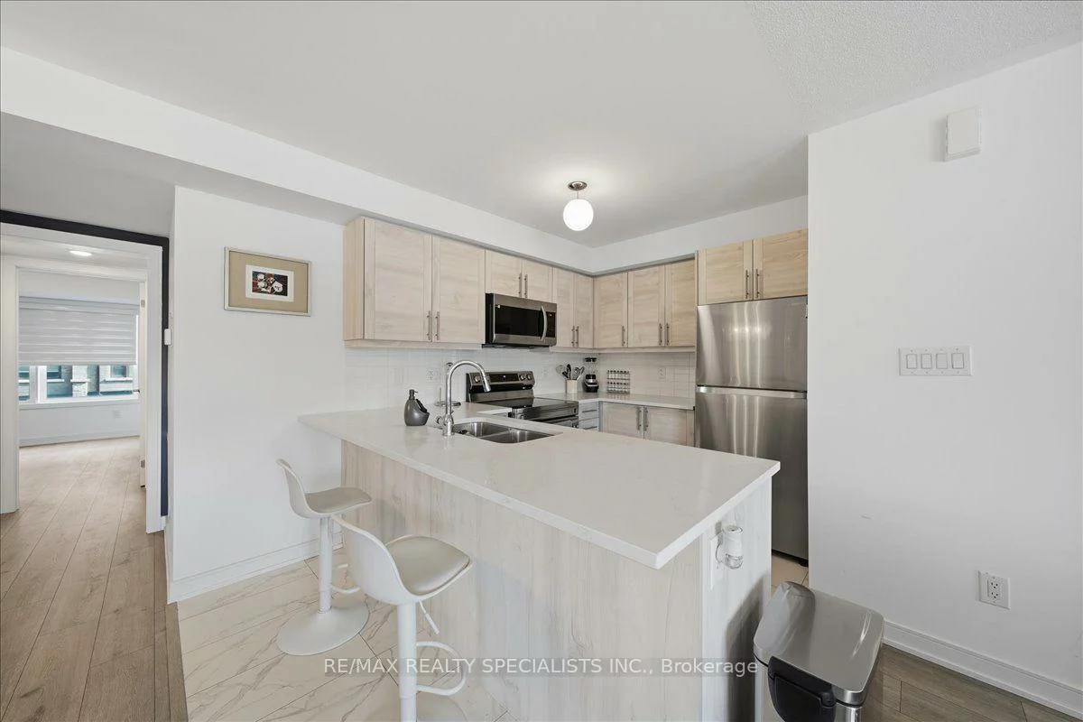 32, Magnolia, Innis-Shore, Barrie