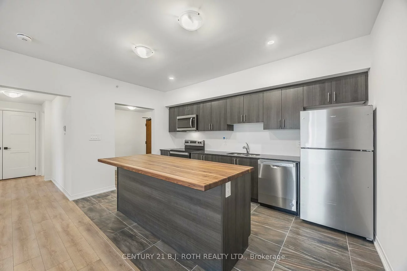 15, kneeshaw, Painswick South, Barrie