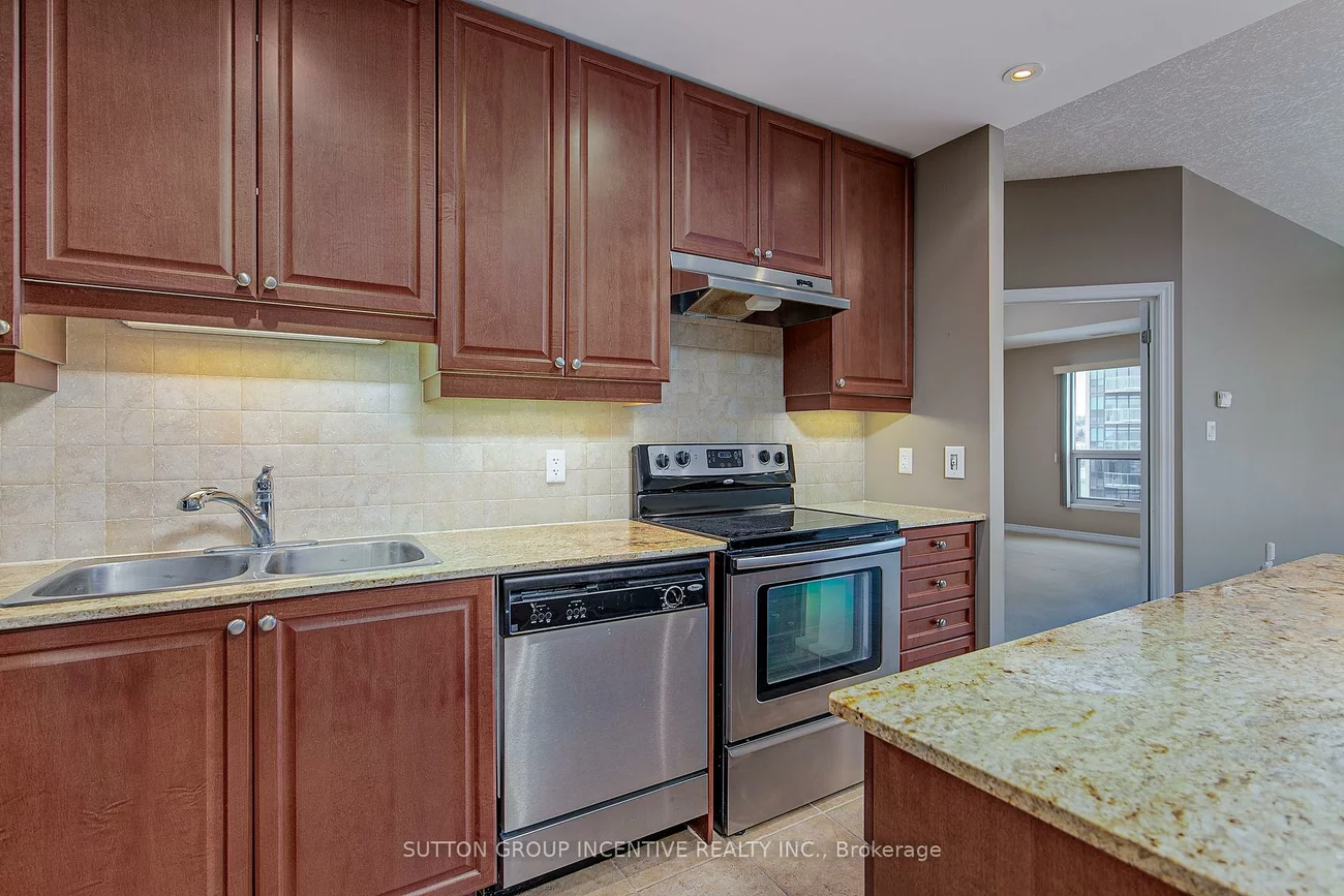 37, Ellen, Lakeshore, Barrie