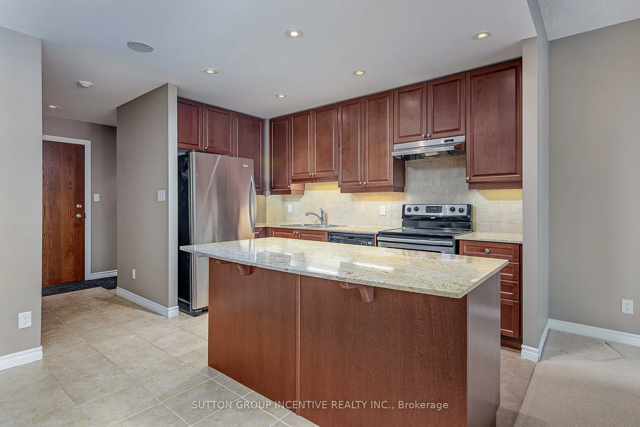37, Ellen, Lakeshore, Barrie