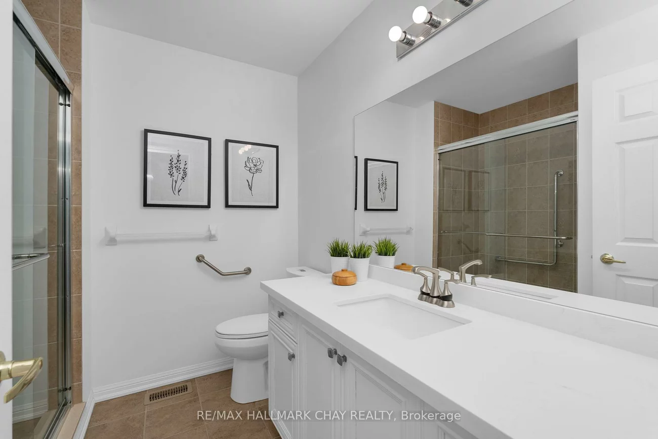 318, Little, Painswick North, Barrie