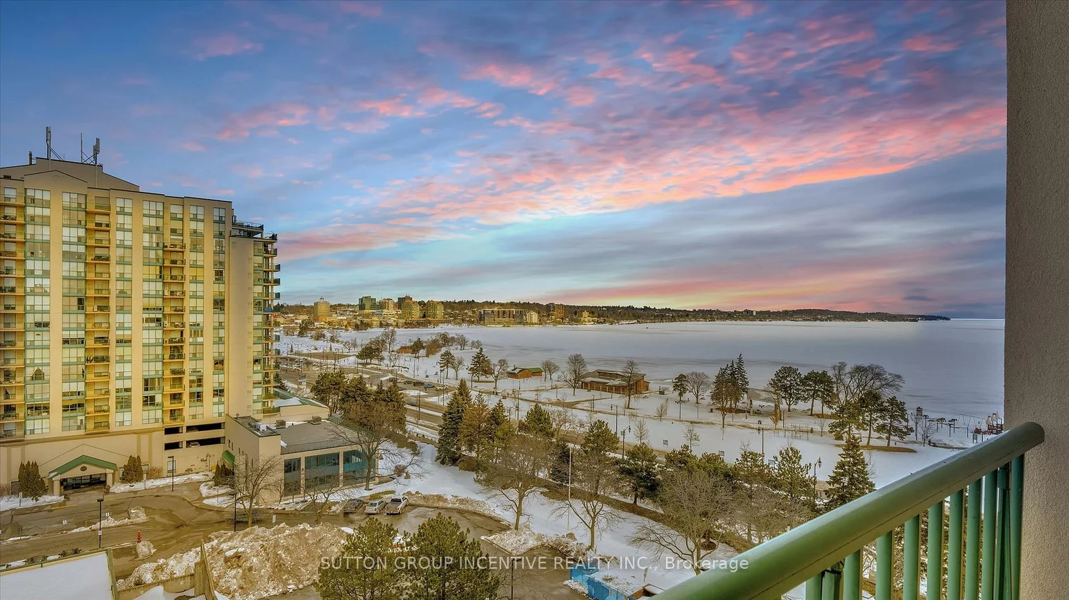 75, Ellen, City Centre, Barrie