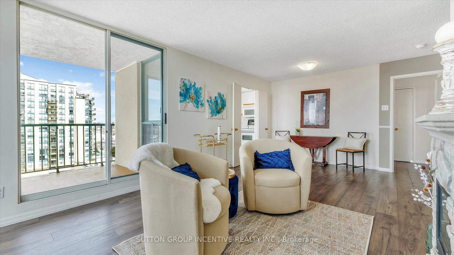 75, Ellen, City Centre, Barrie