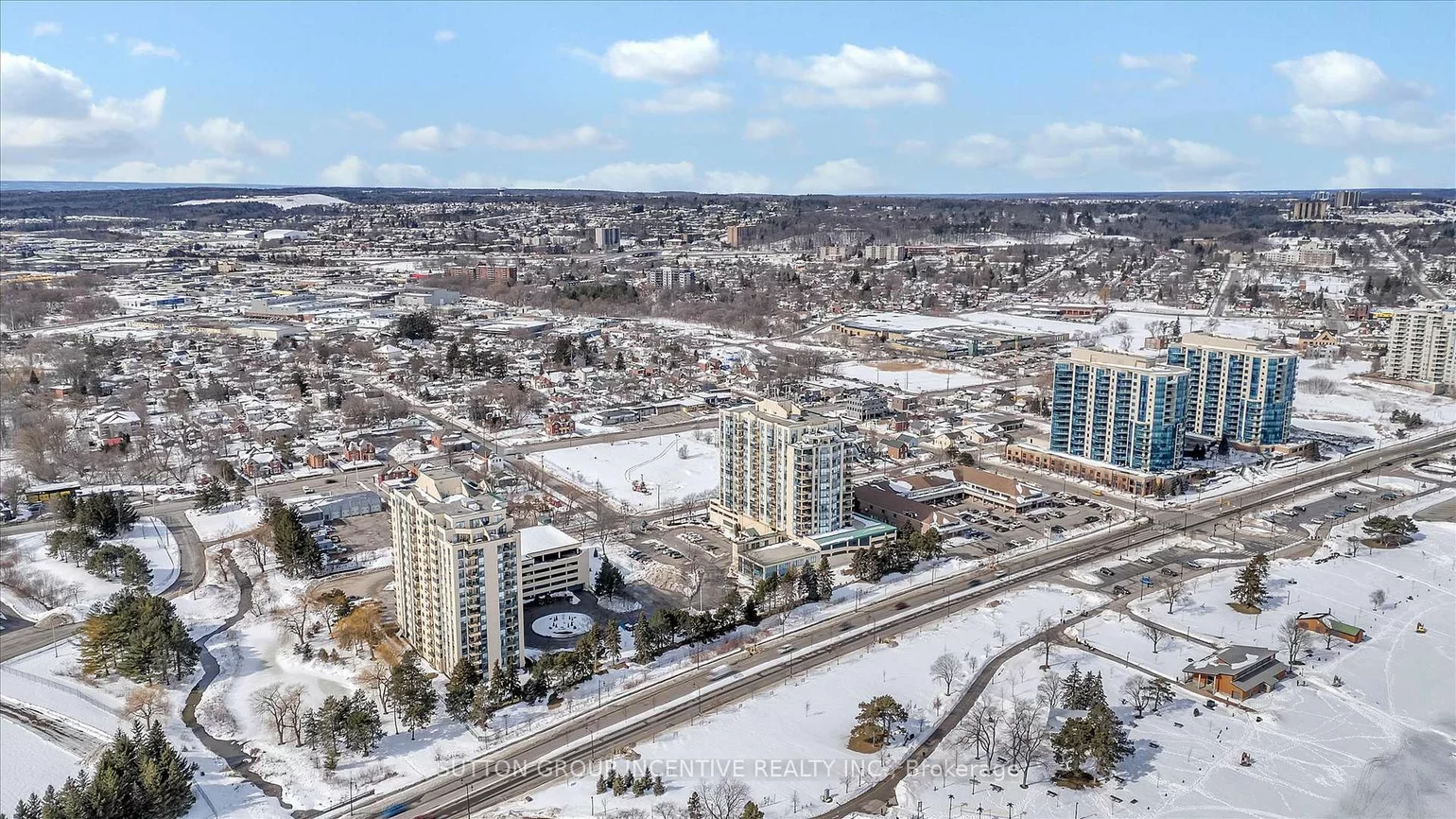 75, Ellen, City Centre, Barrie