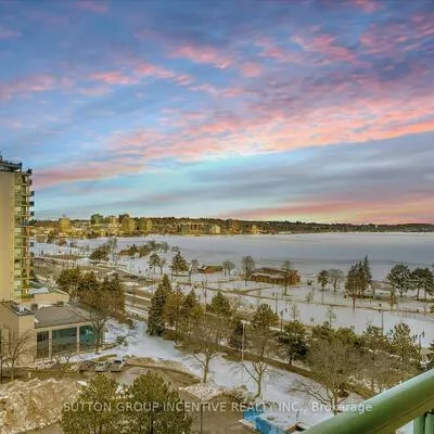 75, Ellen, City Centre, Barrie