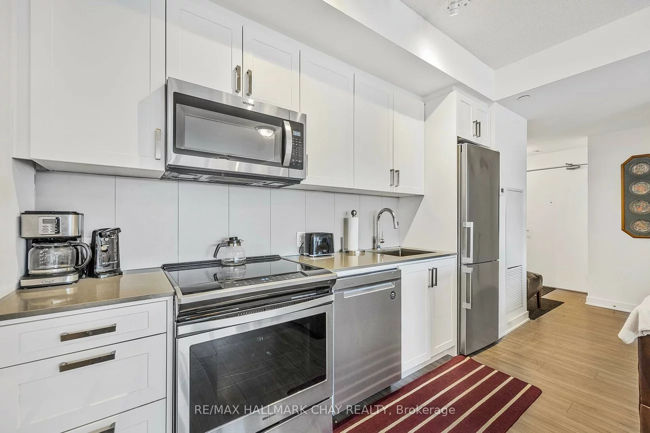 681, Yonge, Painswick South, Barrie