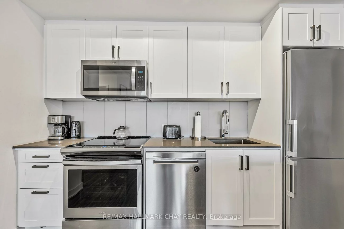 681, Yonge, Painswick South, Barrie