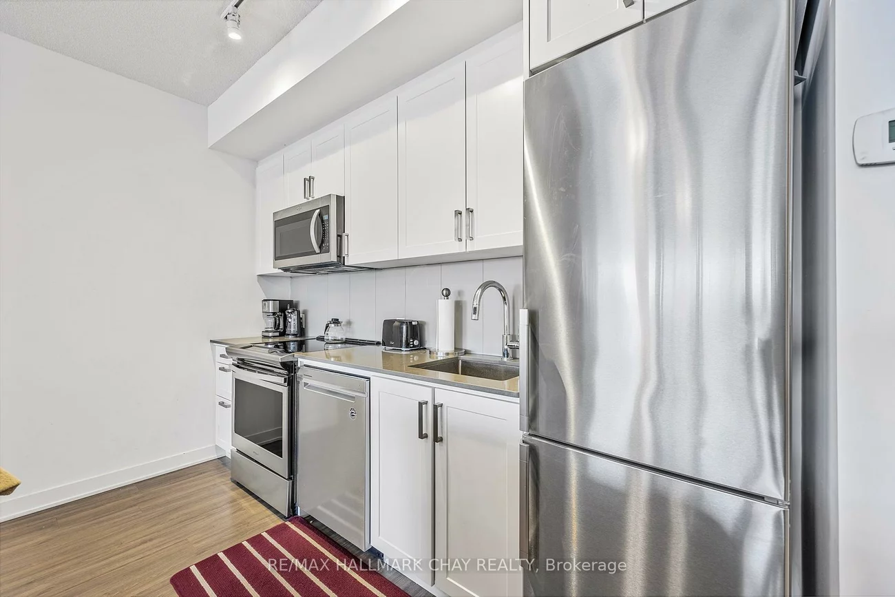 681, Yonge, Painswick South, Barrie