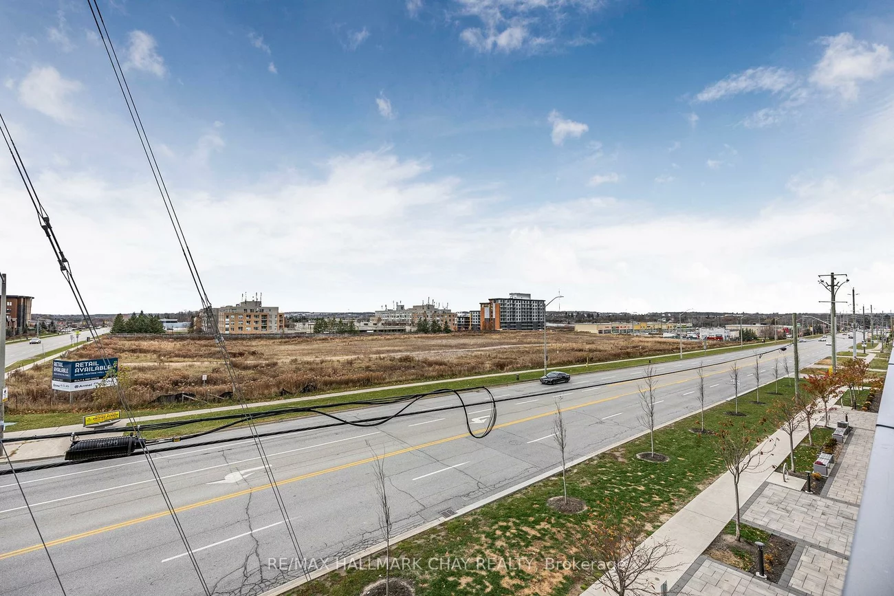 681, Yonge, Painswick South, Barrie