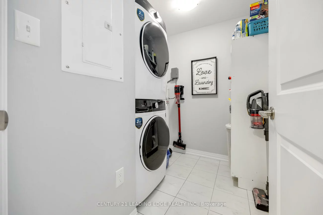 300, ESSA RD, 400 West, Barrie