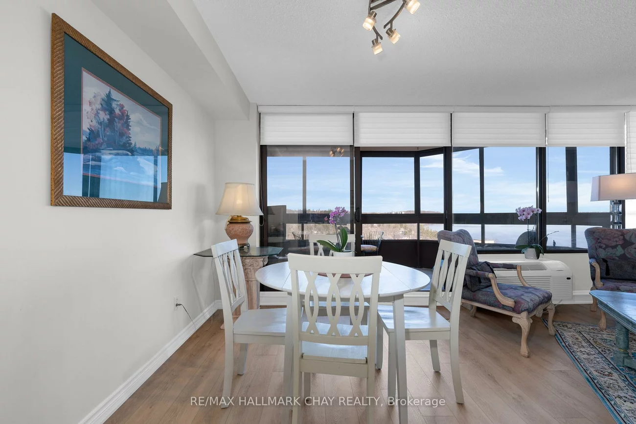 181, Collier, North Shore, Barrie