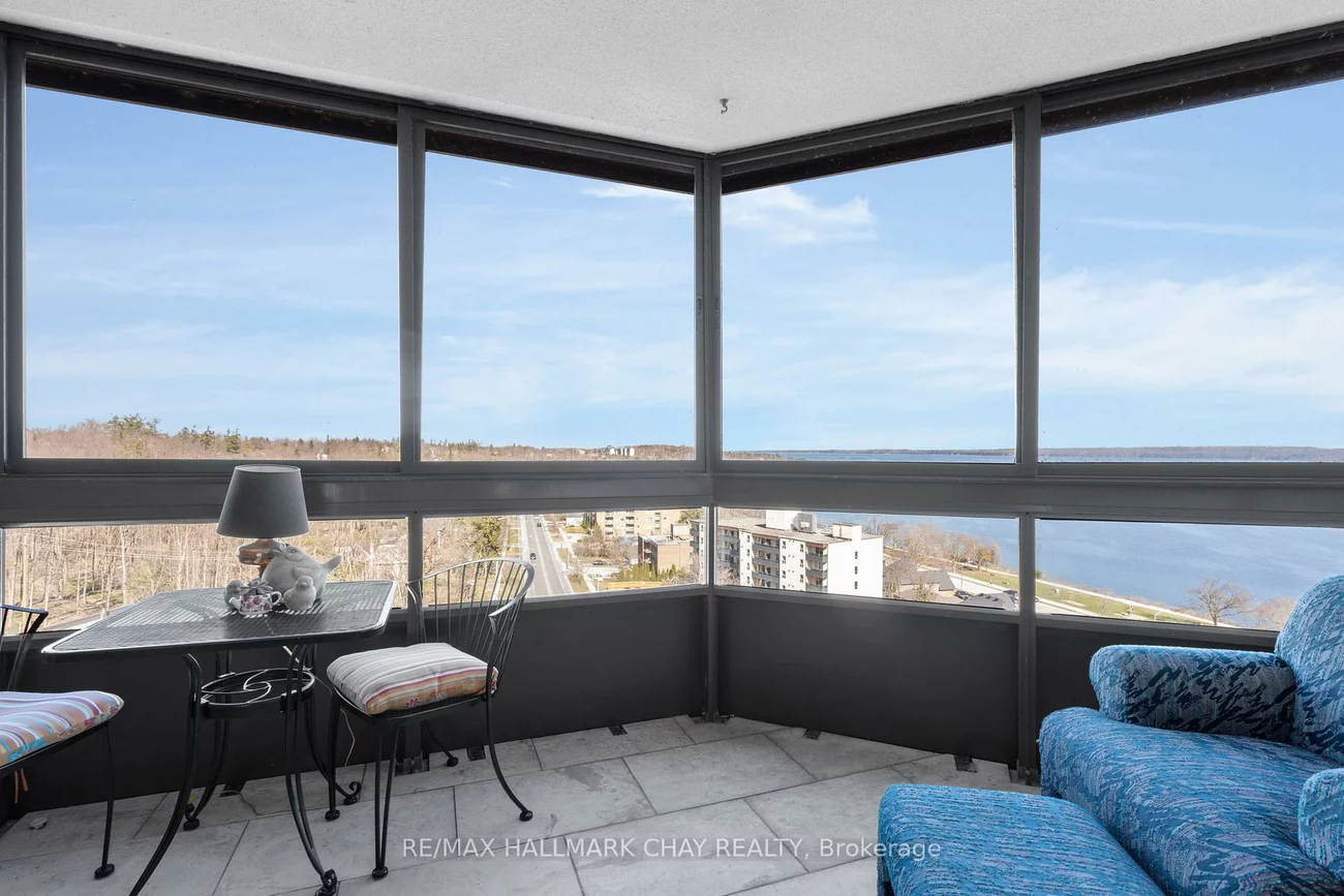 181, Collier, North Shore, Barrie