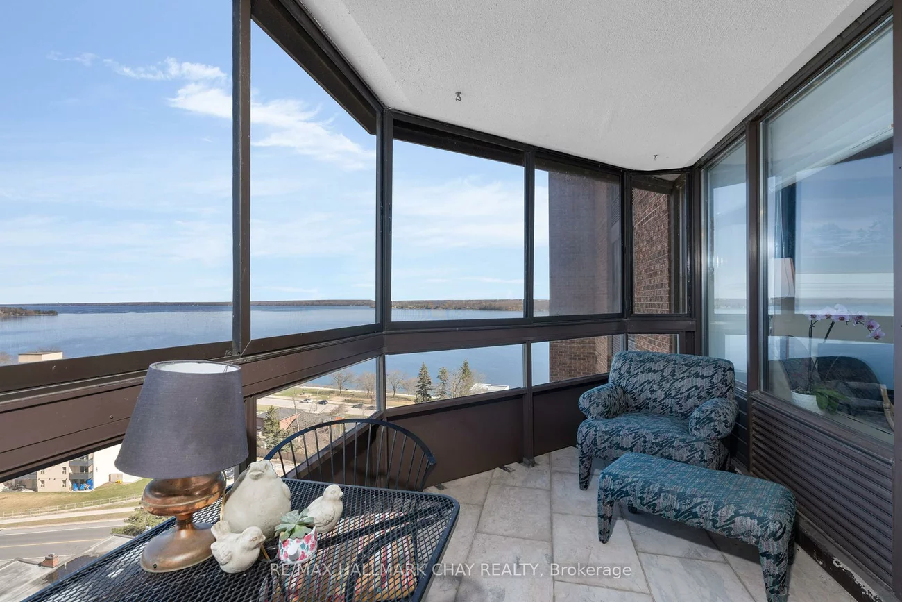 181, Collier, North Shore, Barrie