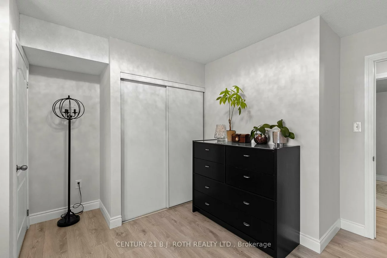 41, COULTER, Sunnidale, Barrie
