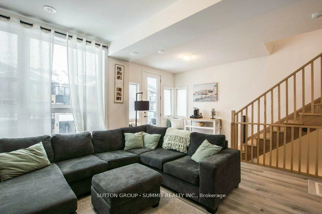 25, Red Maple, Innis-Shore, Barrie