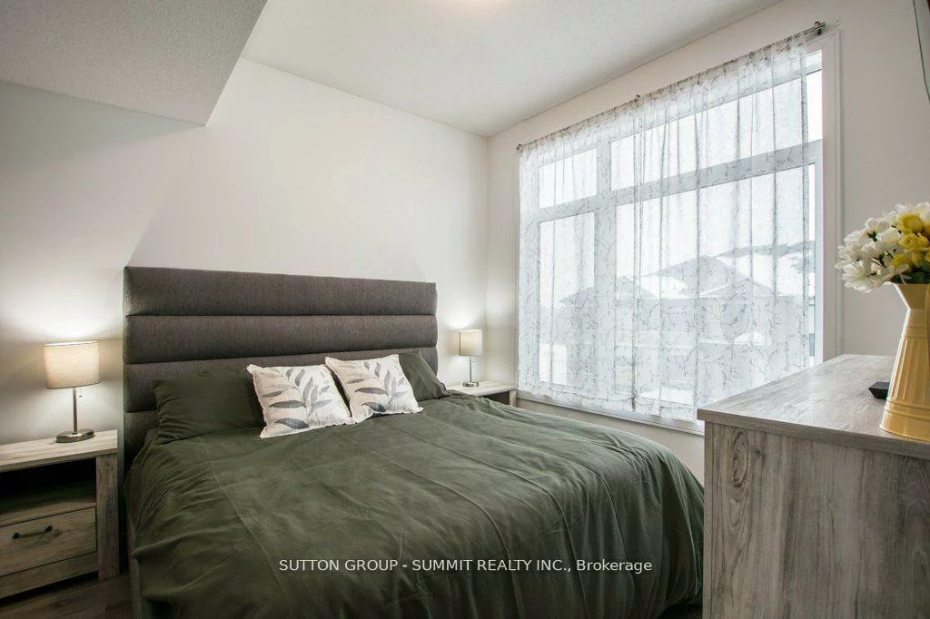 25, Red Maple, Innis-Shore, Barrie