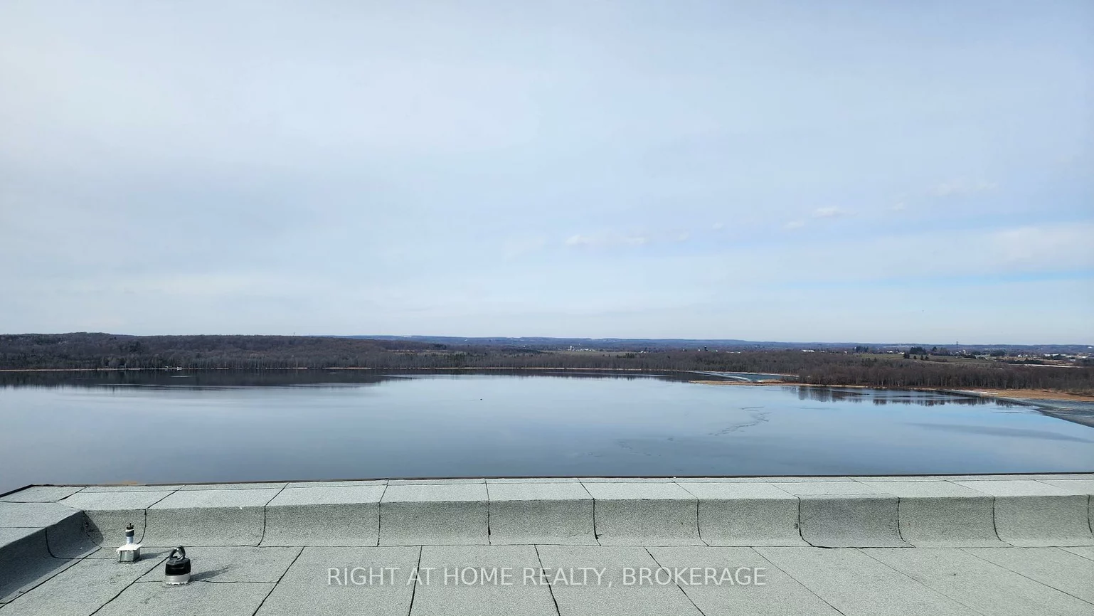56, LAKESIDE, Little Lake, Barrie