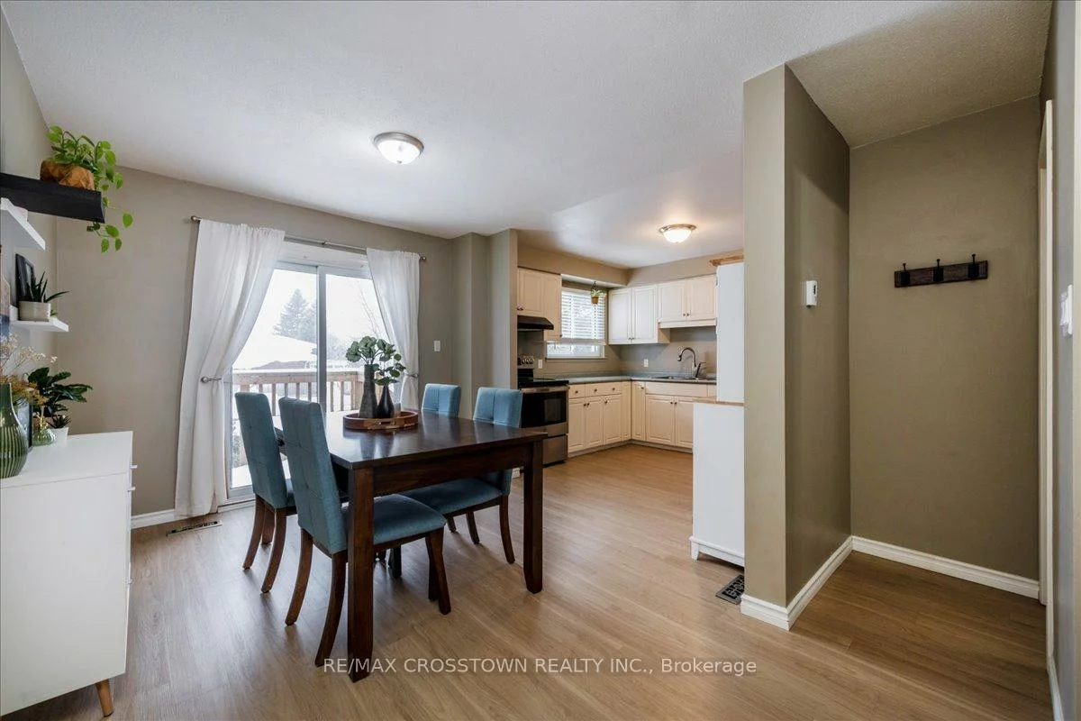 235, Steel, Codrington, Barrie