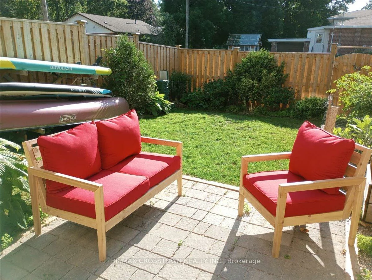 235, Steel, Codrington, Barrie