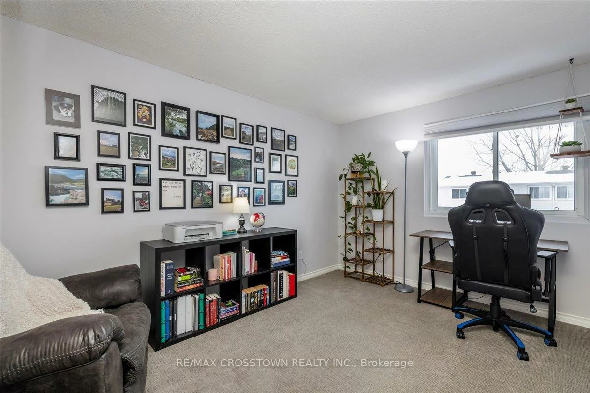 235, Steel, Codrington, Barrie