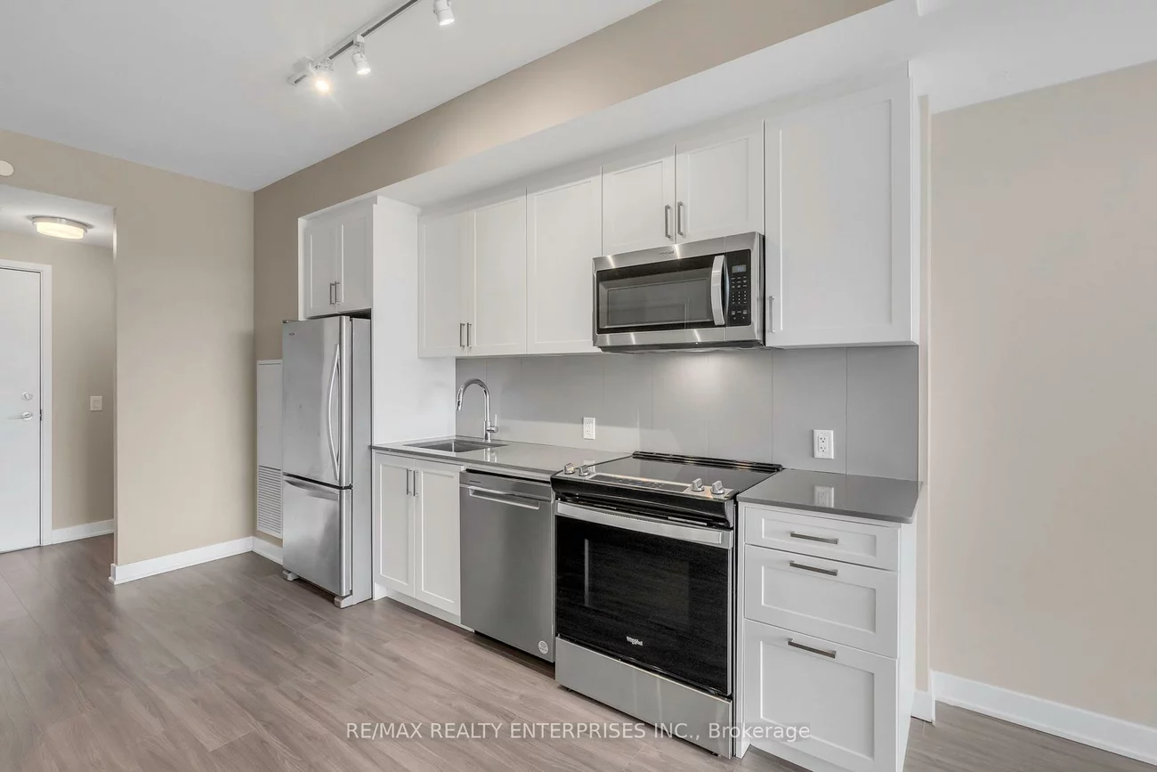 681, Yonge, Painswick South, Barrie