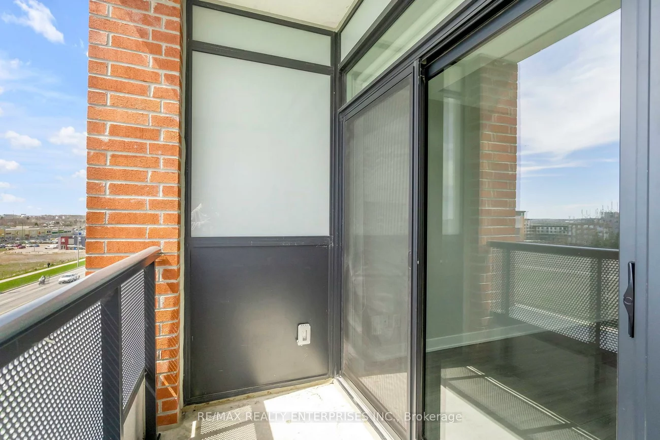 681, Yonge, Painswick South, Barrie
