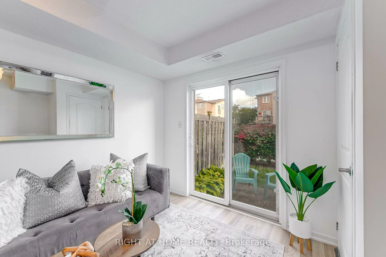 17, Cheltenham, Georgian Drive, Barrie