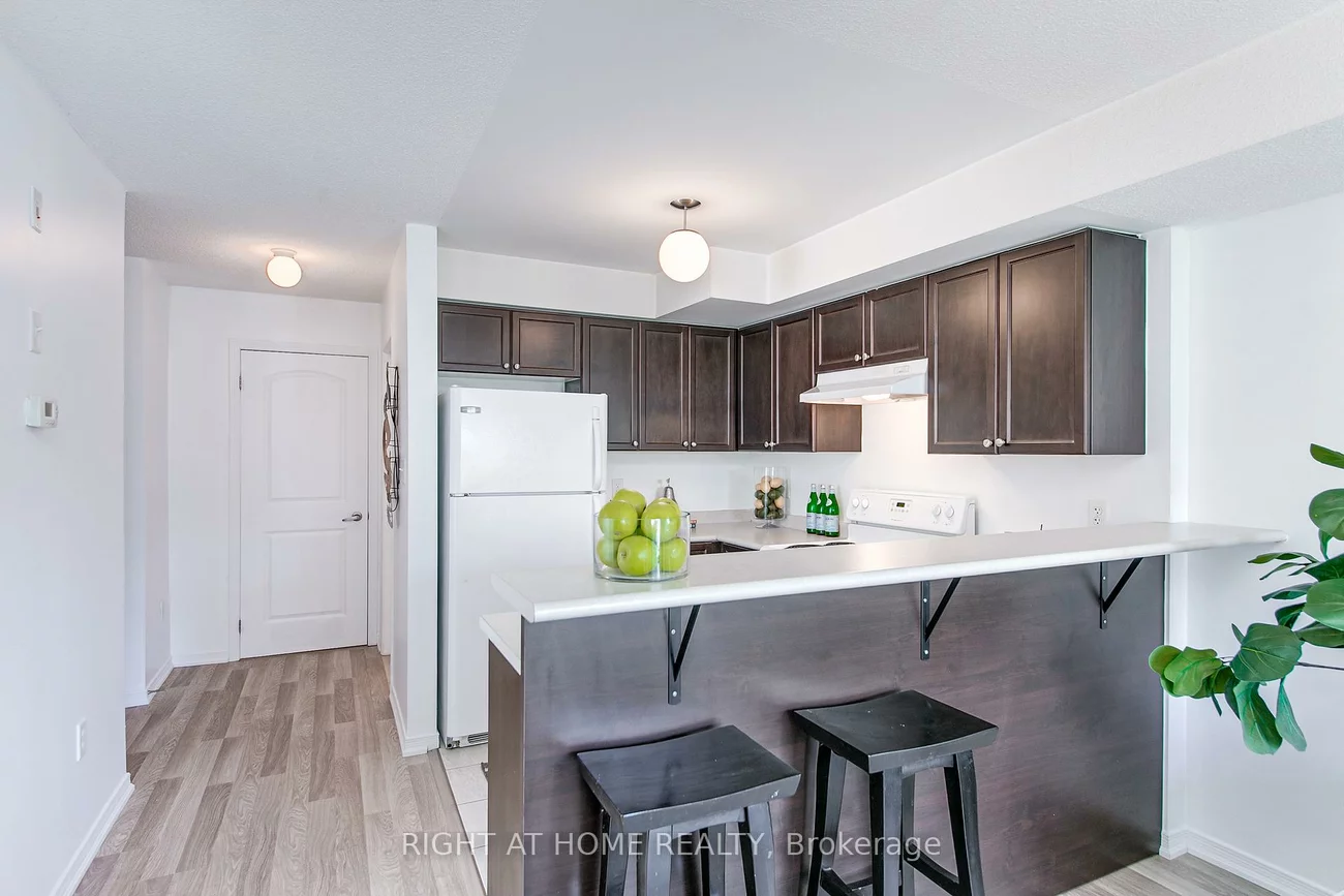 17, Cheltenham, Georgian Drive, Barrie