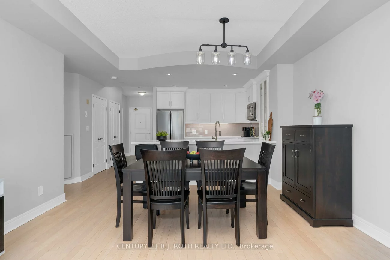 2, Toronto, City Centre, Barrie