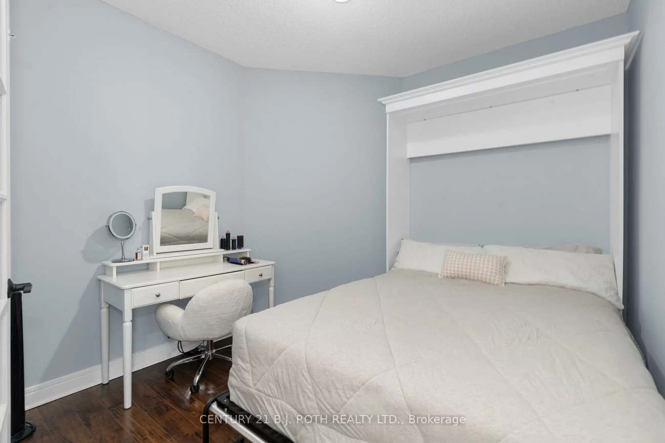 2, Toronto, City Centre, Barrie