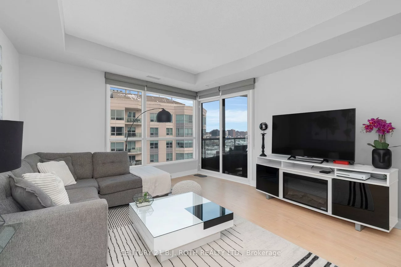2, Toronto, City Centre, Barrie