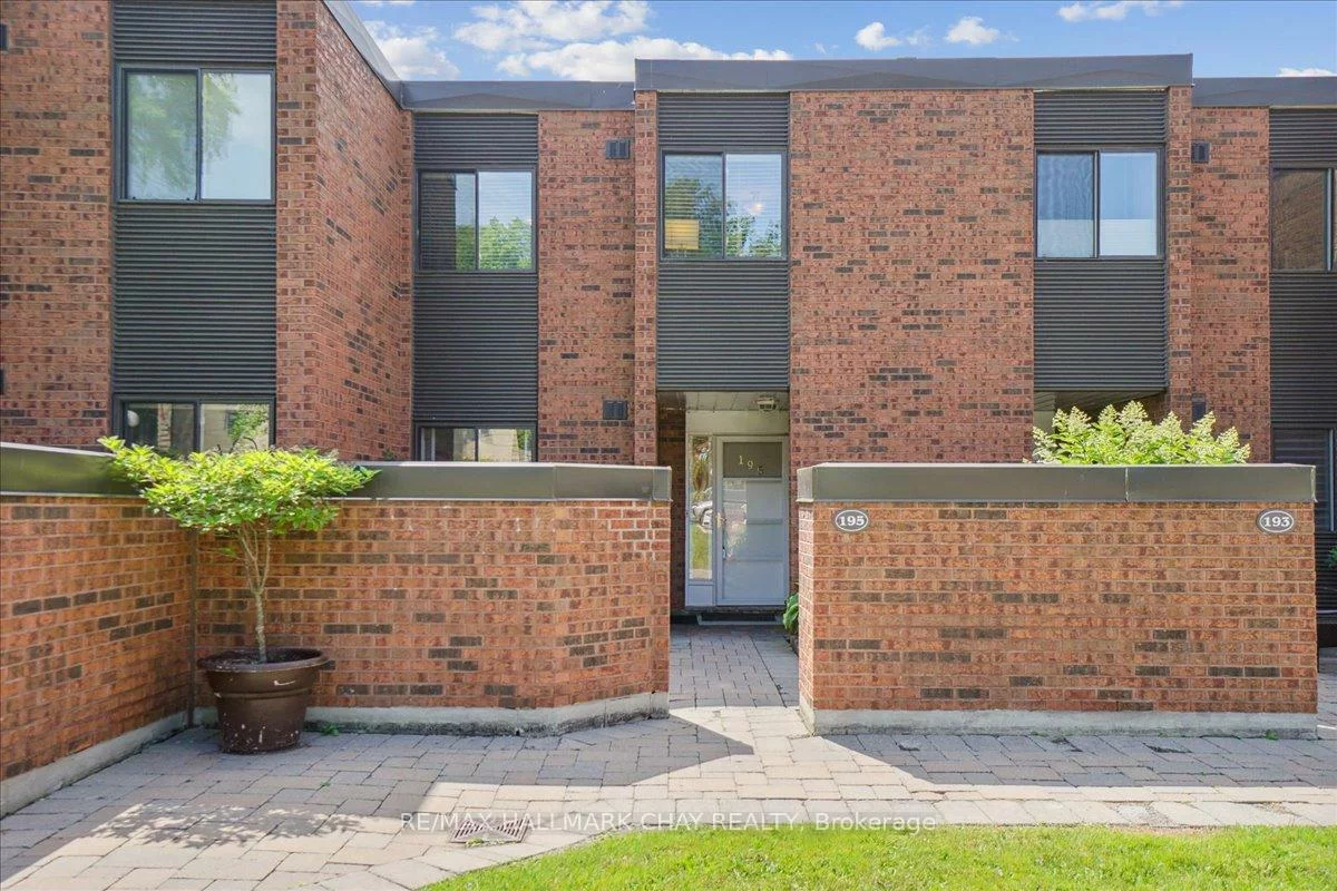 195, Collier, City Centre, Barrie