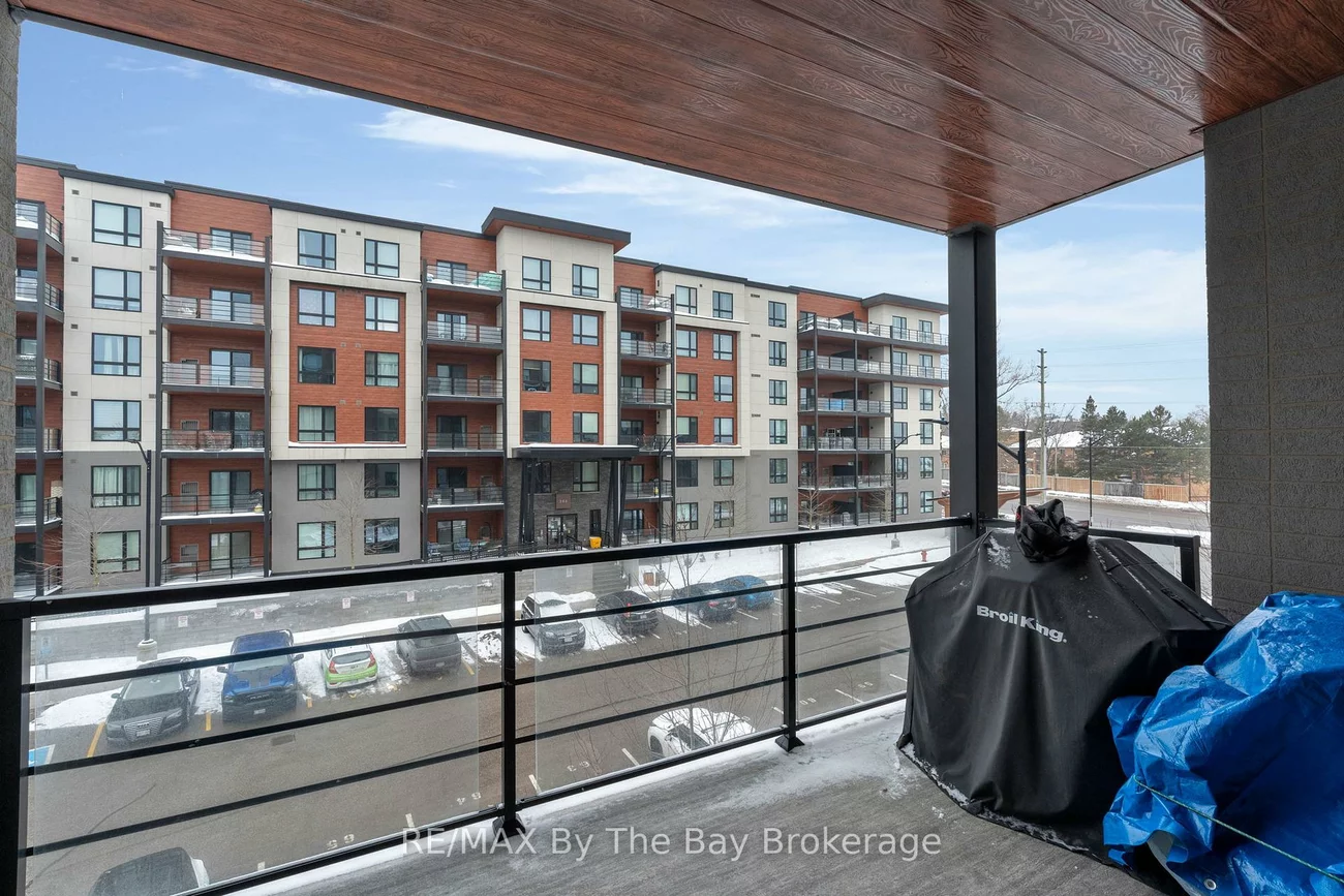 300, ESSA, 400 West, Barrie
