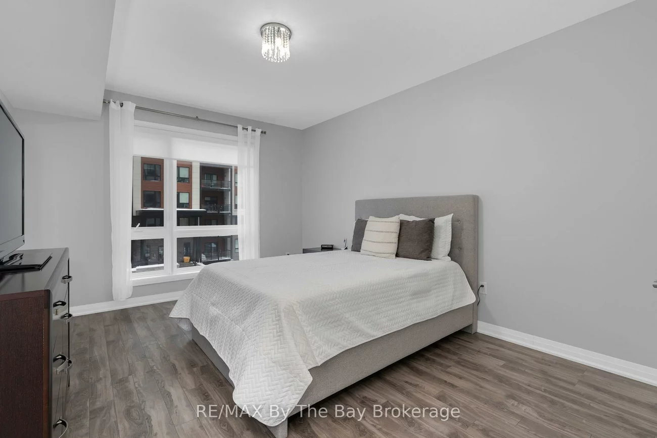 300, ESSA, 400 West, Barrie