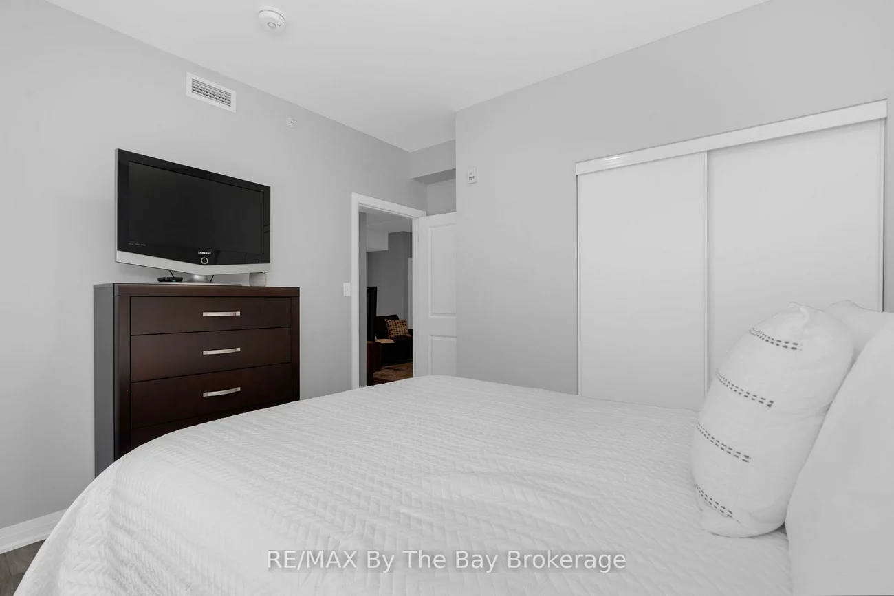 300, ESSA, 400 West, Barrie