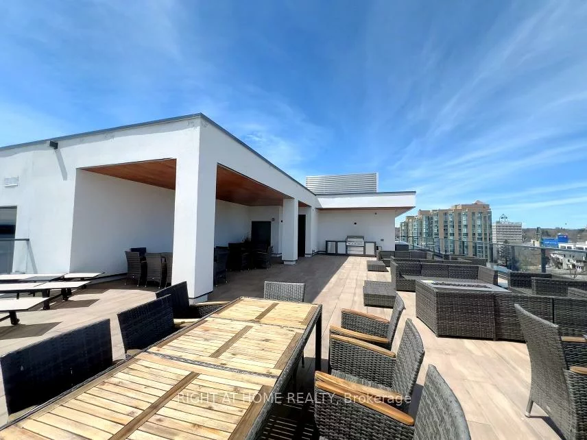 185, Dunlop, Lakeshore, Barrie