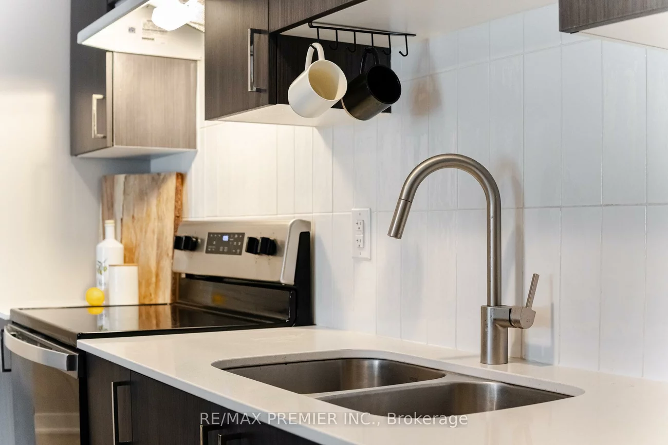 6, Spice, Innis-Shore, Barrie
