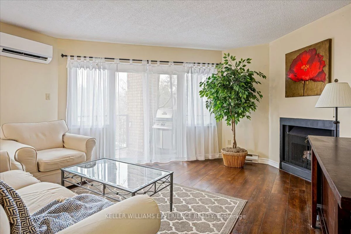 131, Clapperton, Wellington, Barrie
