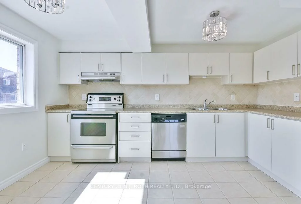 87, Goodwin, Painswick South, Barrie