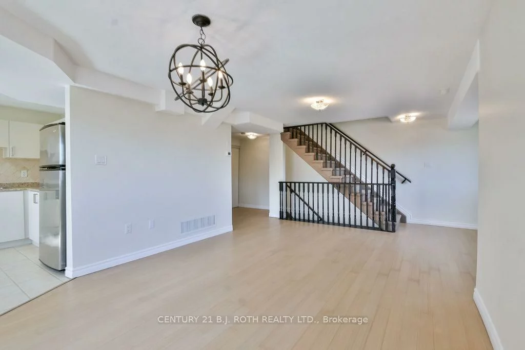 87, Goodwin, Painswick South, Barrie